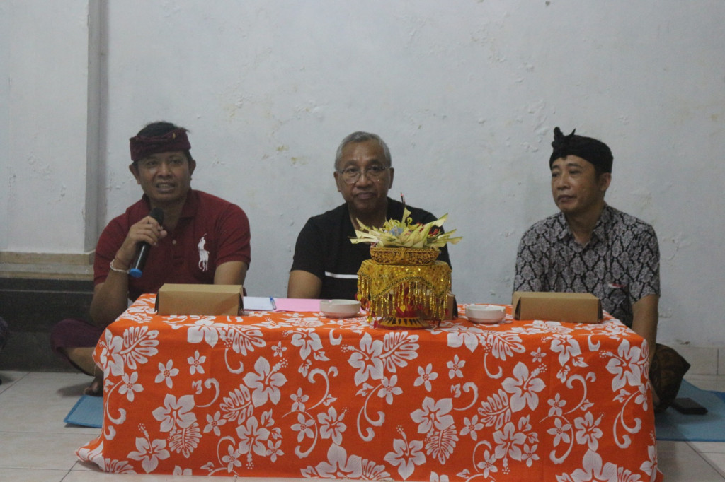 Sosialisasi BKK (Bantuan Keuangan Khusus) dan Penyerapan Aspirasi Reses Ketua DPRD Kabupaten Badung di Desa Dalung